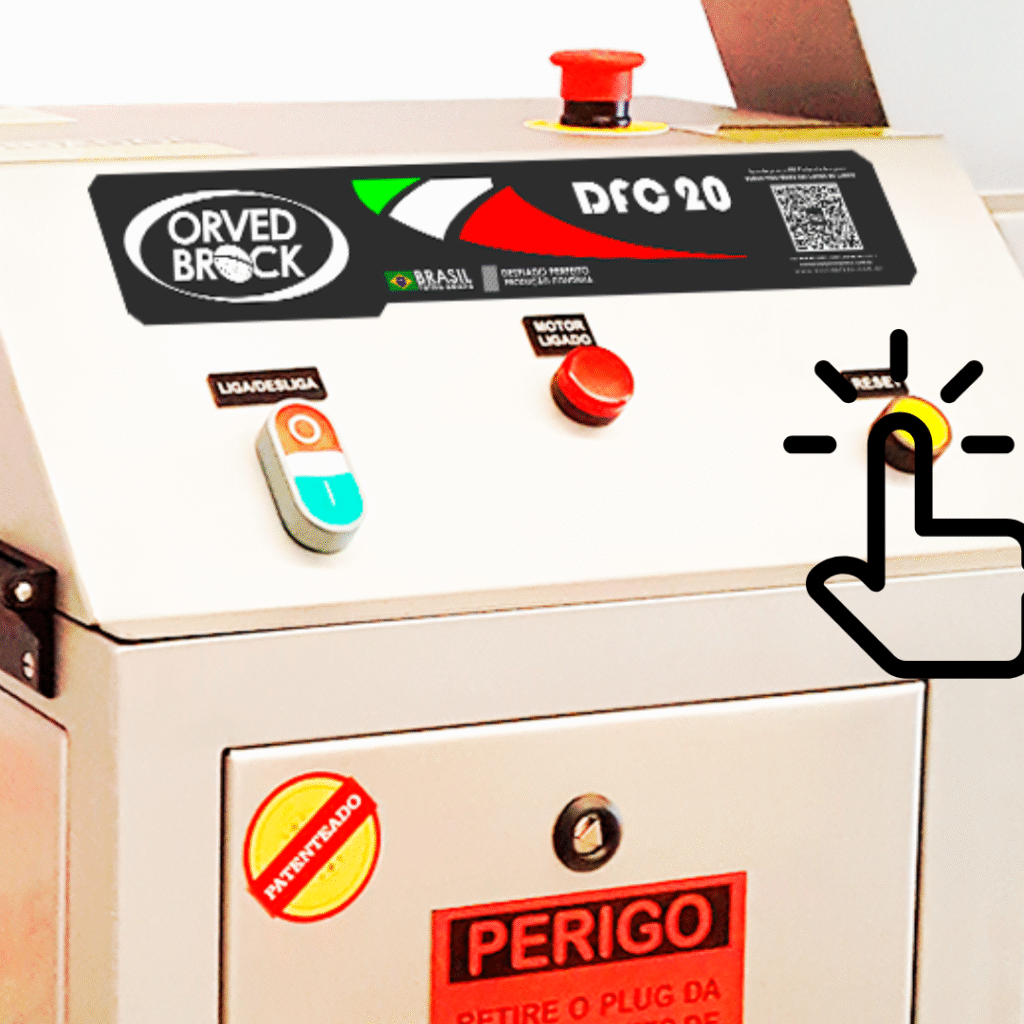 5. Pressione o botão Reset